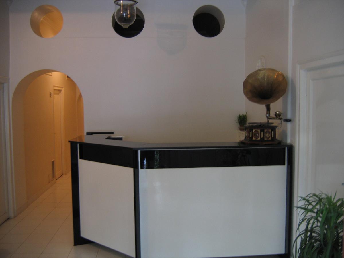 Hotel Plaza -Booking For Foreign Tourist- Jalgaon Buitenkant foto
